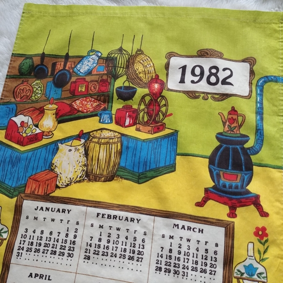 1982 Kitchen Towel Vintage Calendar - Picture 4 of 4